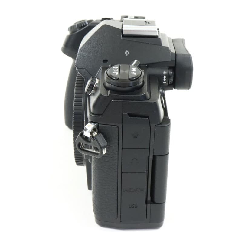 OM-D E-M1 Mark III ボディー