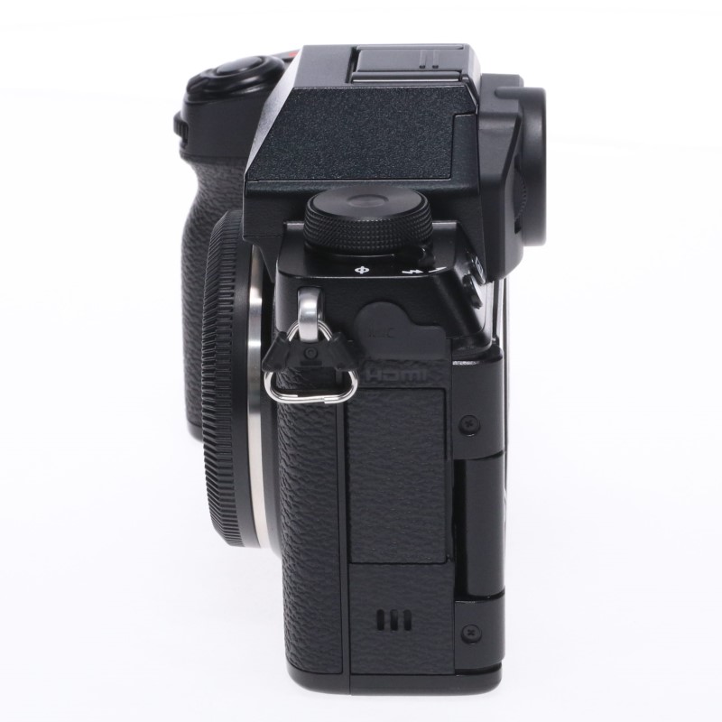 FUJIFILM X-S10