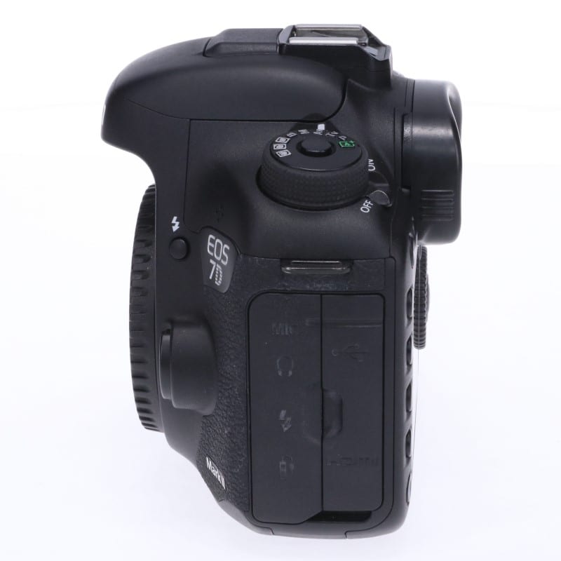 EOS 7D Mark II ボディー