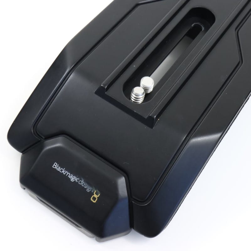 CINEURSASHMKM [Blackmagic URSA Mini Shoulder Kit]