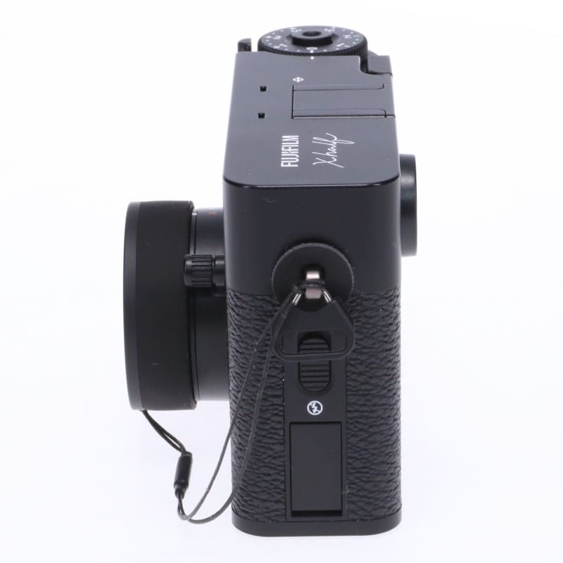 X half (FUJIFILM X-HF1) ブラック