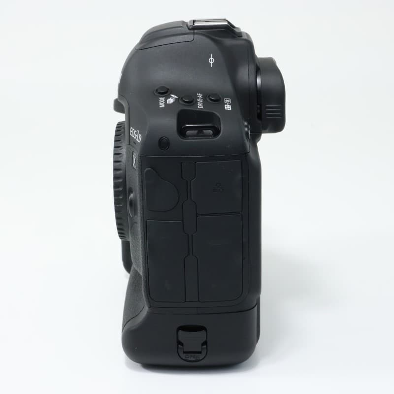 EOS-1D X Mark II ボディー