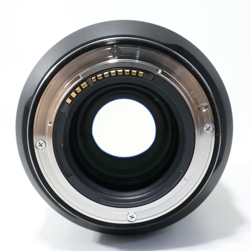 RF135mm F1.8 L IS USM