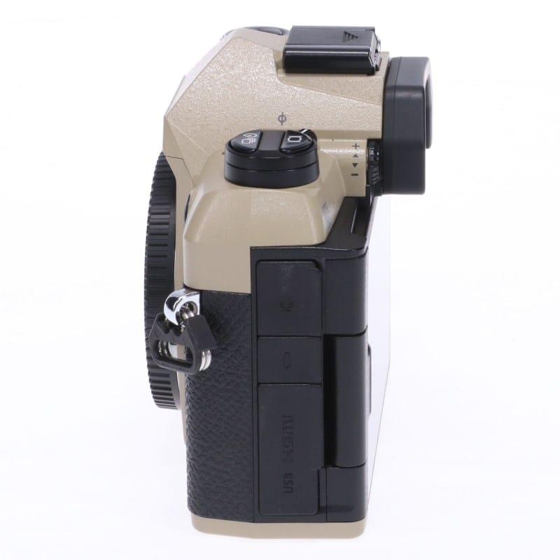OM SYSTEM OM-5 Mark II ボディー サンドベージュ