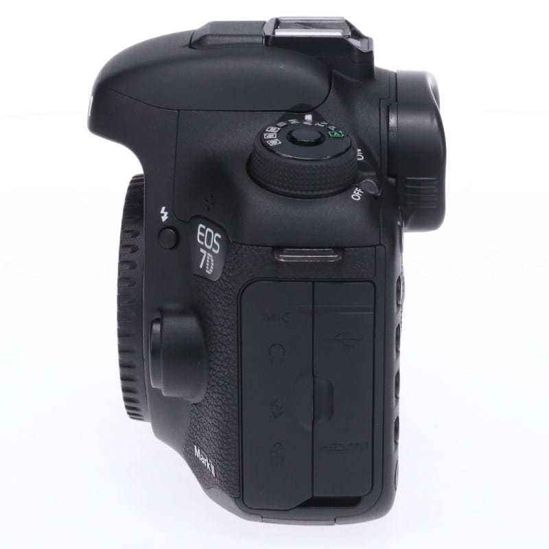 EOS 7D Mark II ボディー