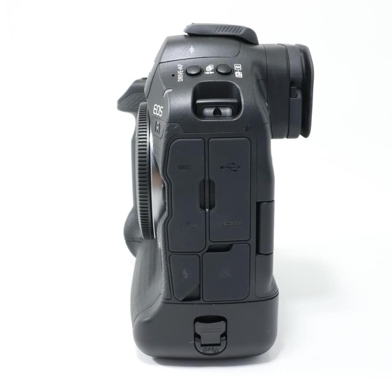 EOS R1 ボディー