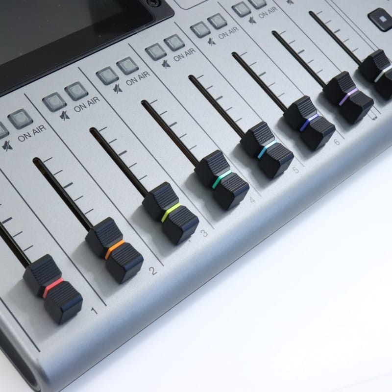 PodTrak P8 [ポッドキャスト用ポータブルマルチトラックレコーダー]