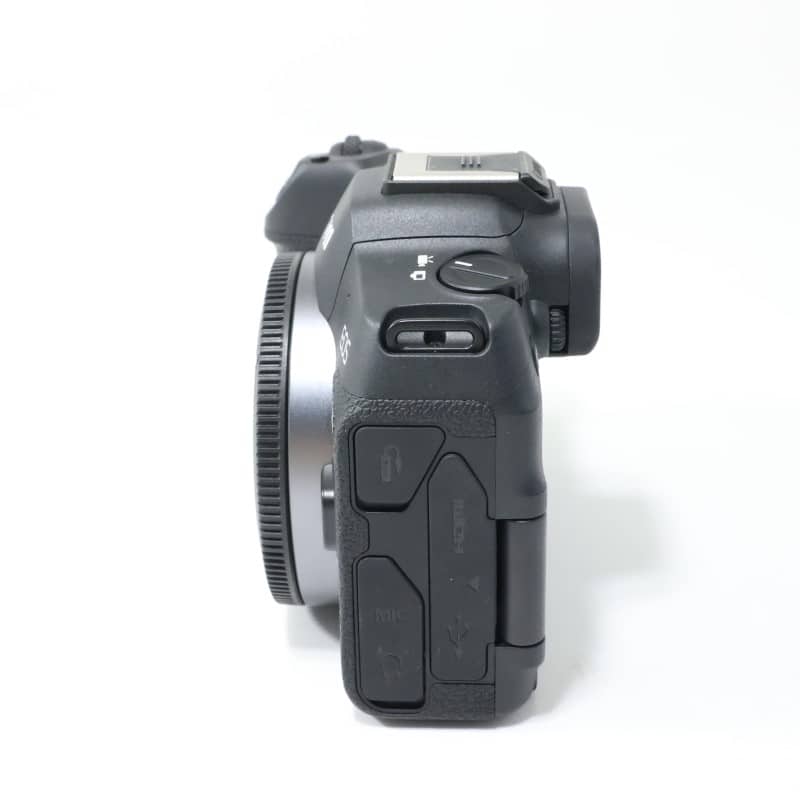 EOS R8 ボディー