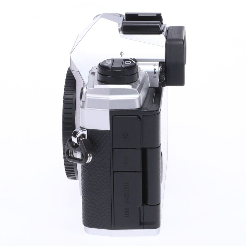 OM SYSTEM OM-5 ボディー シルバー