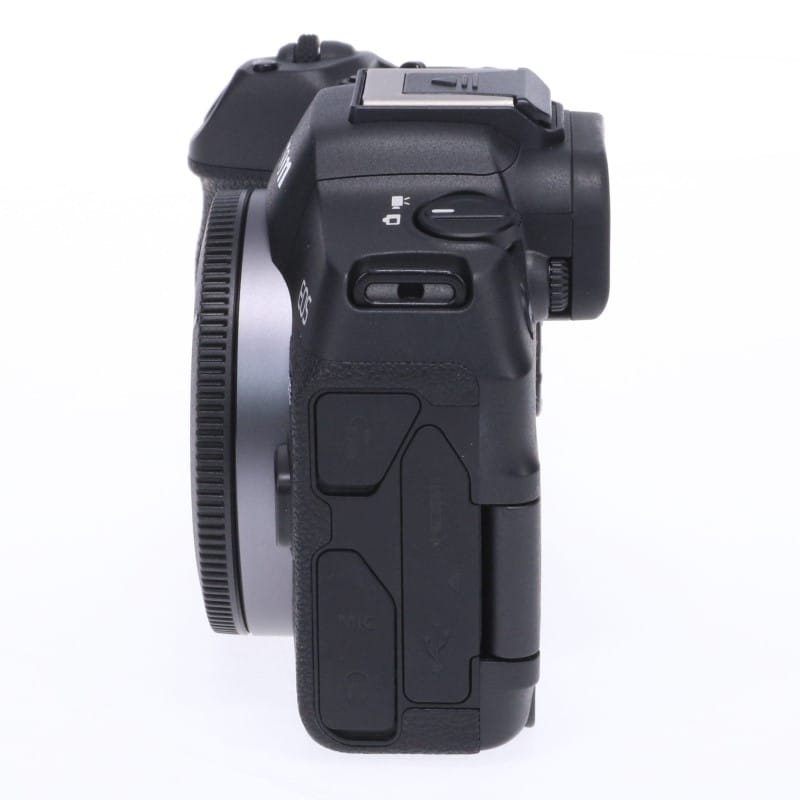 EOS R8 ボディー