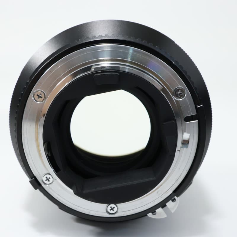 Makro Planar T* 2/100 ZF