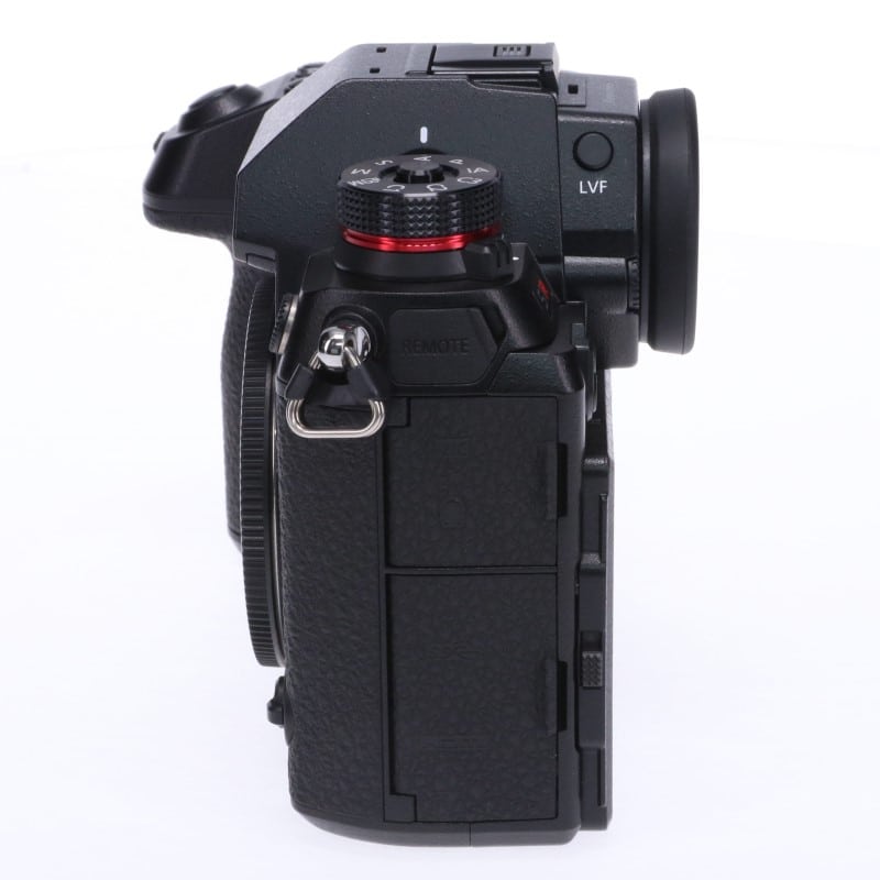 LUMIX S1R ボディ DC-S1R-K