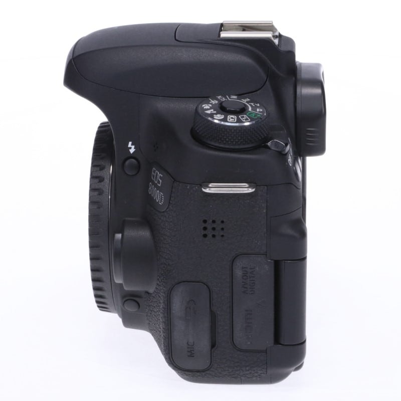 EOS 8000D ボディー