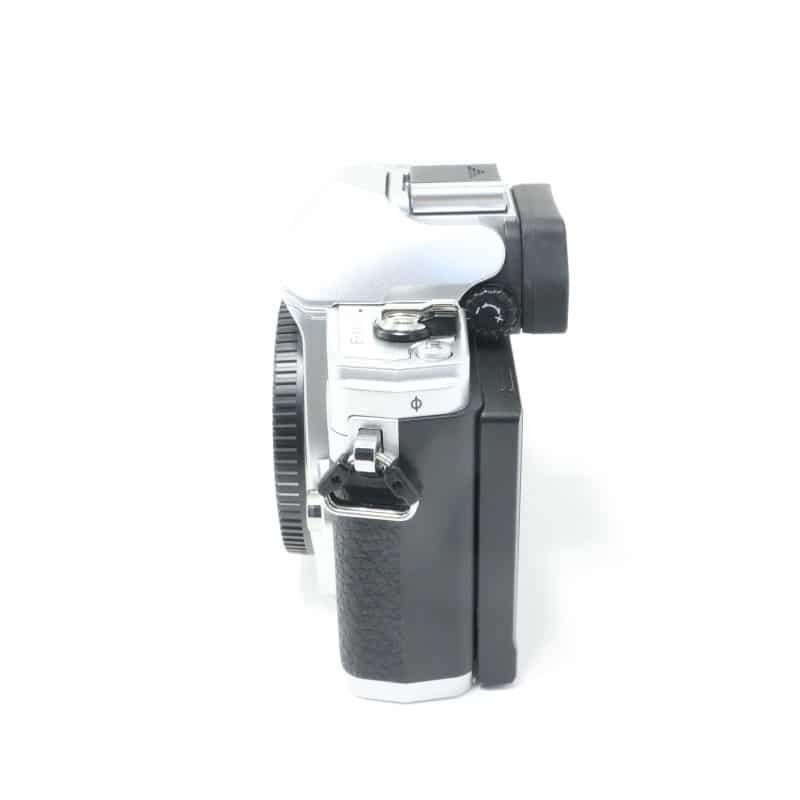 OM-D E-M10 Mark IV ボディー シルバー