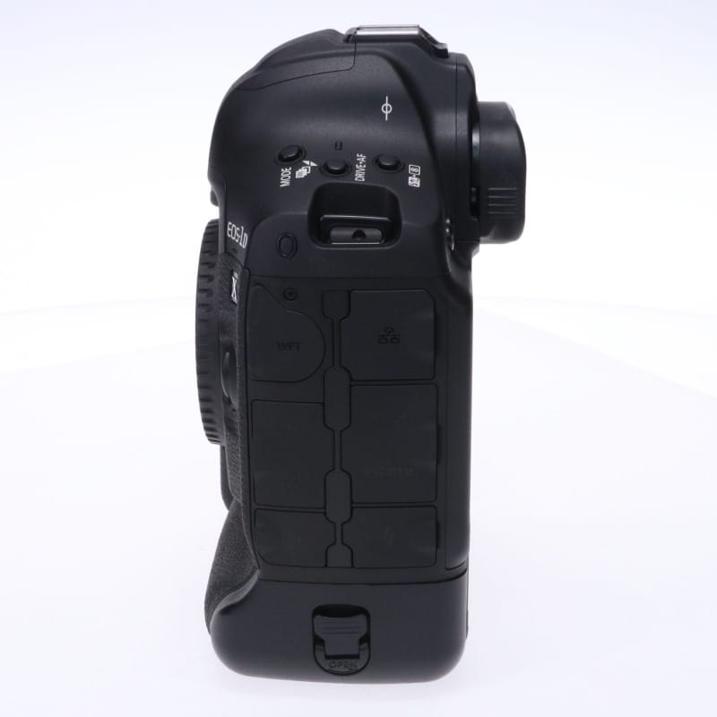 EOS-1D X Mark III ボディー
