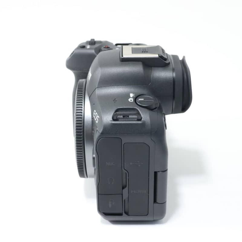 EOS R6 Mark II ボディー