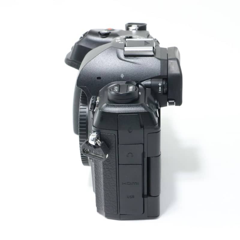 OM SYSTEM OM-1 ボディー