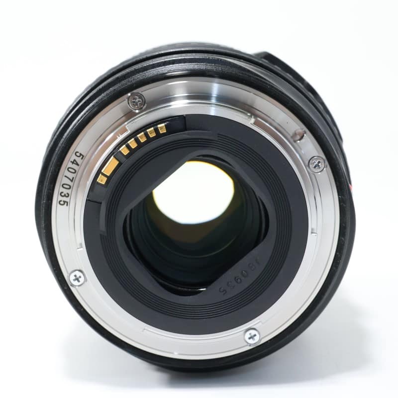 EF 24-105mm F4 L IS USM