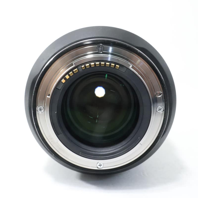RF135mm F1.8 L IS USM