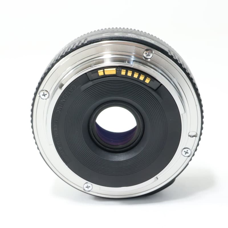 EF40mm F2.8 STM