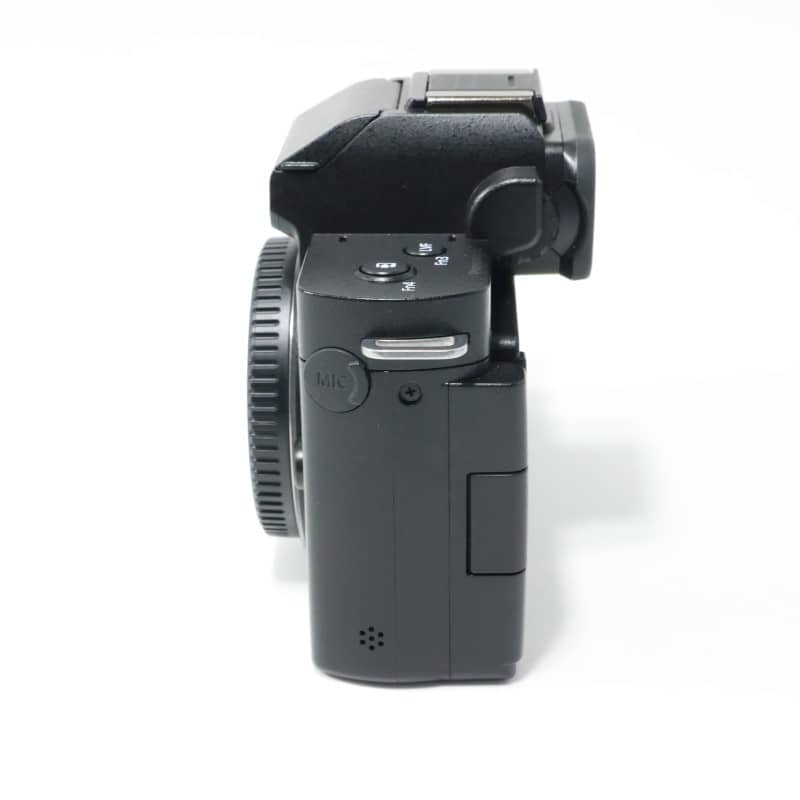 LUMIX G100D ボディ DC-G100D