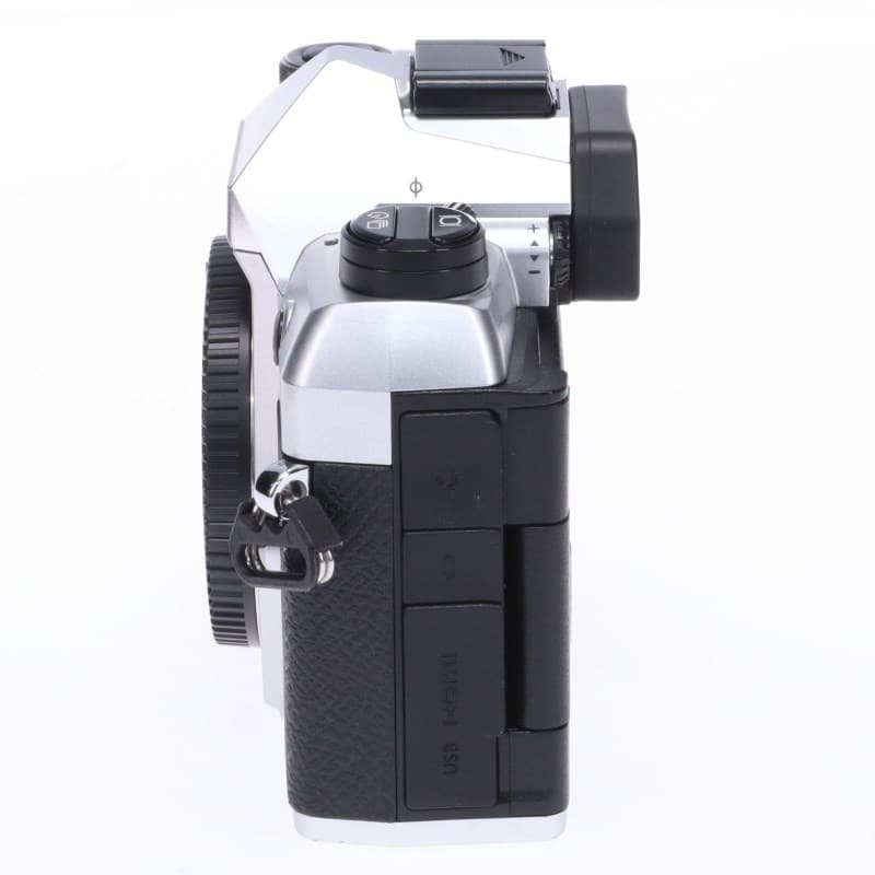 OM SYSTEM OM-5 Mark II ボディー シルバー