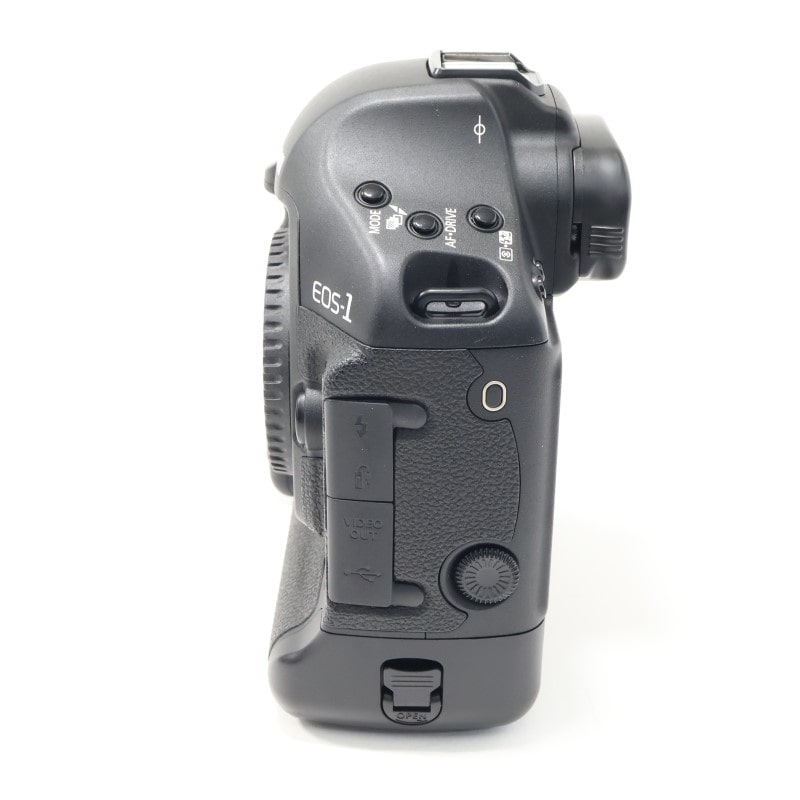 EOS-1D Mark III