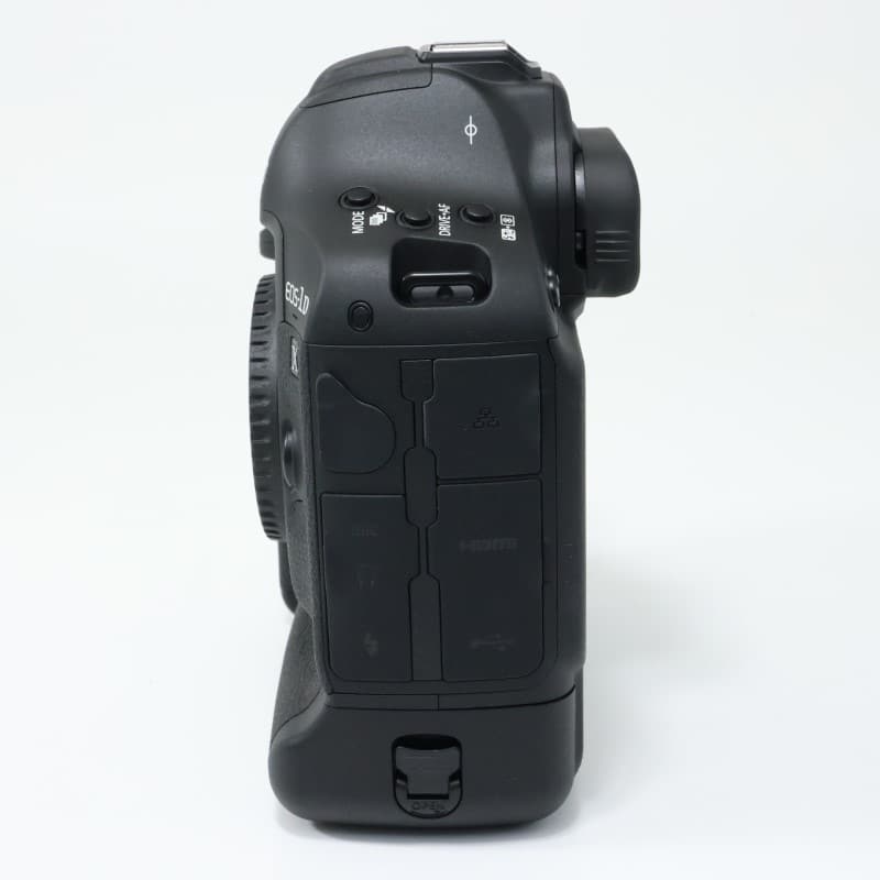 EOS-1D X Mark II ボディー