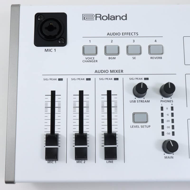 【中古良品】Roland AVストリーミングミキサー VR-1HD Amazon | Roland ローランド AVストリーミングミキサー VR-1HD