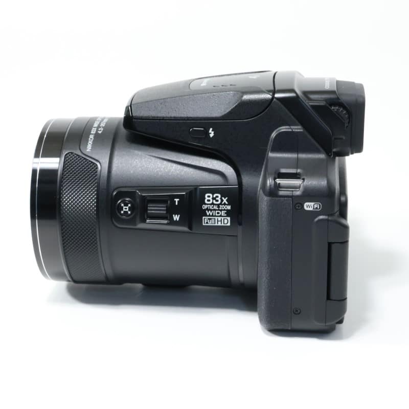 COOLPIX P900