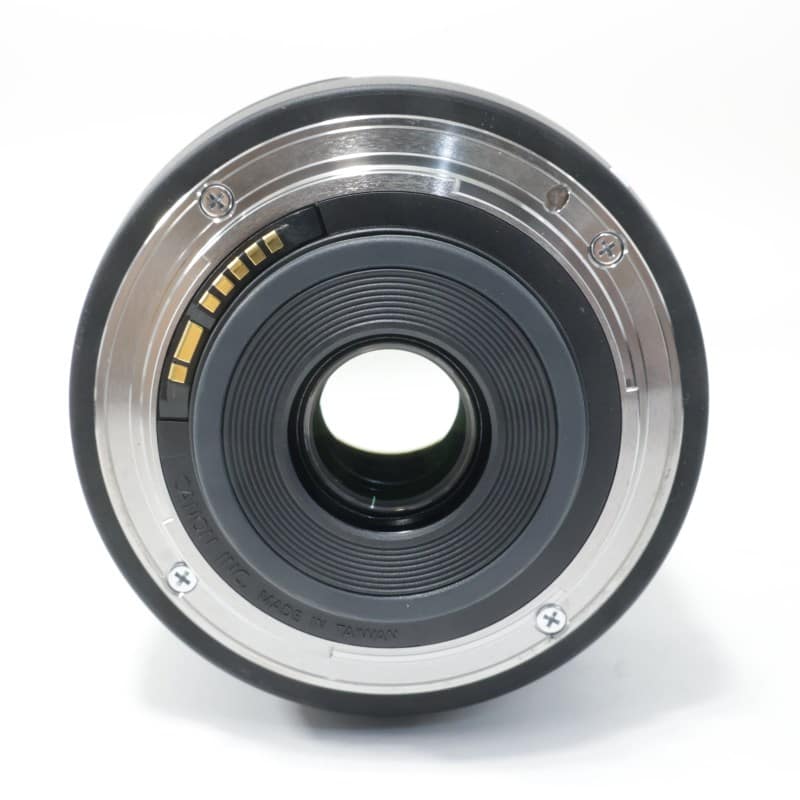 EF-S 18-135mm F3.5-5.6 IS USM