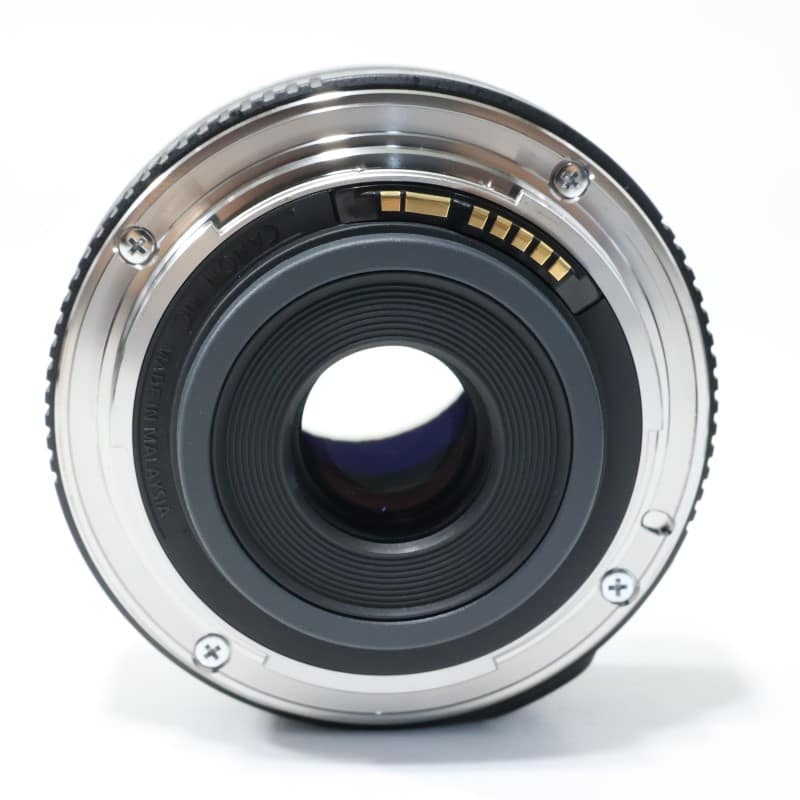 EF-S 24mm F2.8 STM