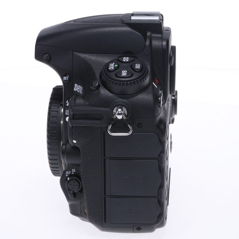 D810