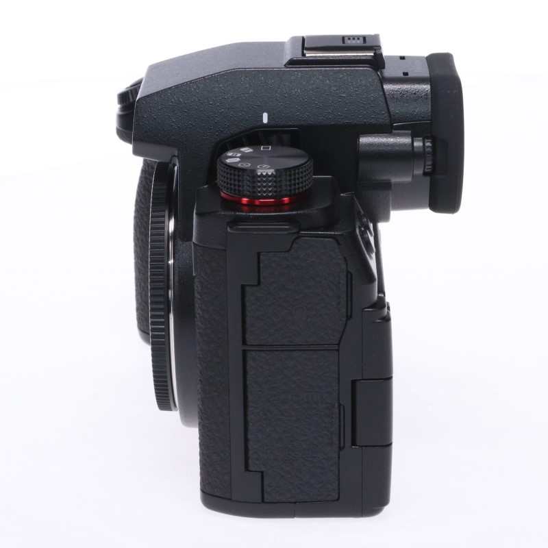 LUMIX DC-S5M2