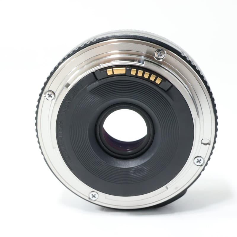 EF40mm F2.8 STM