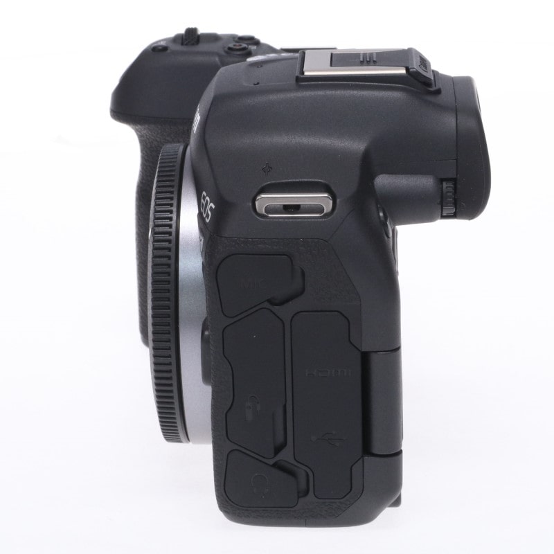 EOS R7