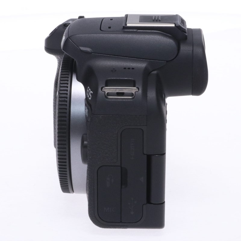 EOS R10