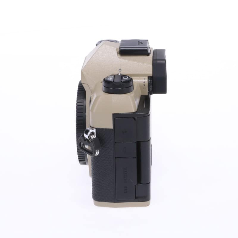 OM SYSTEM OM-5 Mark II ボディー サンドベージュ