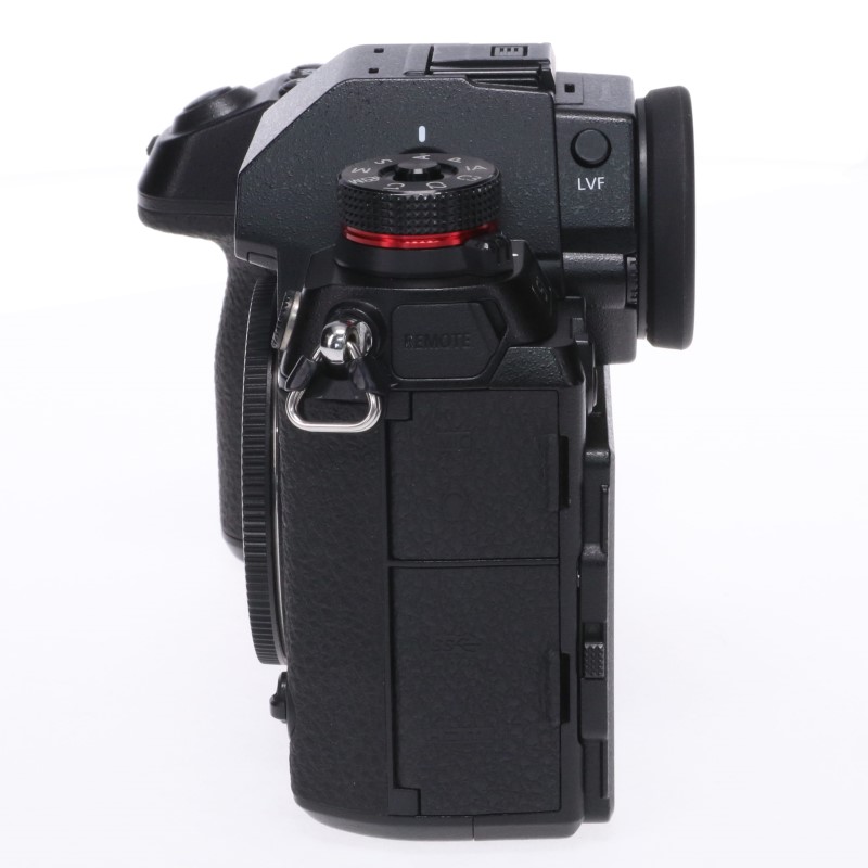 LUMIX DC-S1