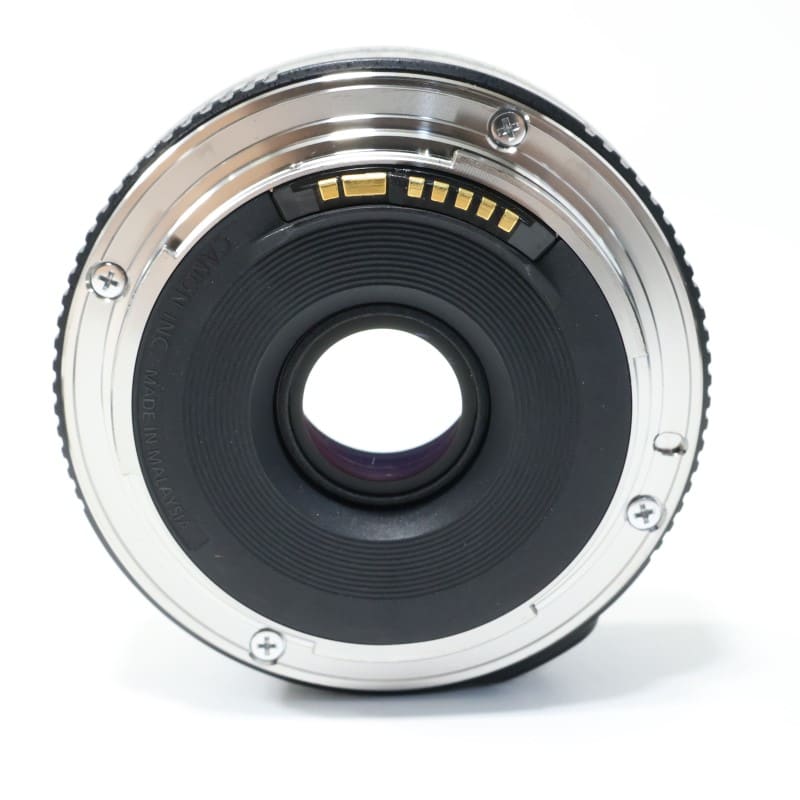 EF 40mm F2.8 STM ブラック