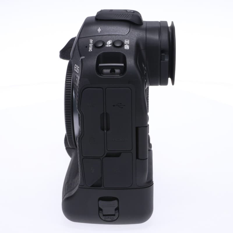 EOS R1 ボディー