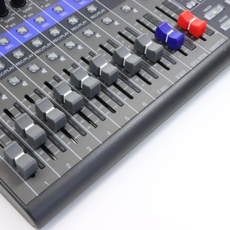 LiveTrak L-8 [デジタルミキサー/レコーダー]