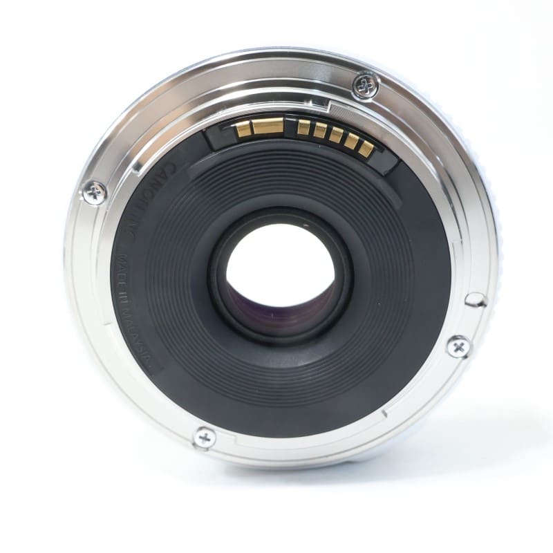 EF 40mm F2.8 STM ホワイト