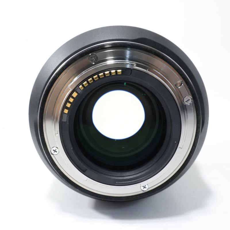 RF135mm F1.8 L IS USM