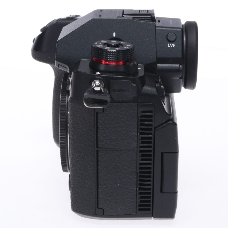 LUMIX DC-S1H