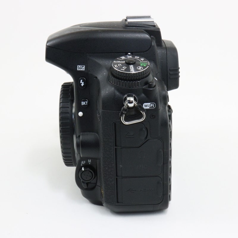 D750