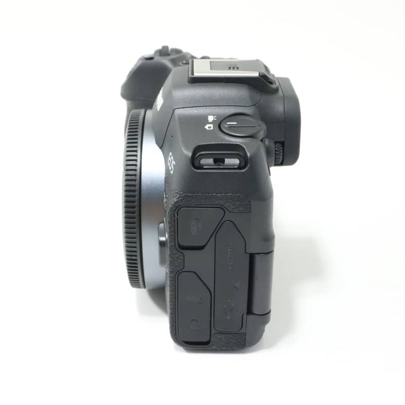 EOS R8 ボディー