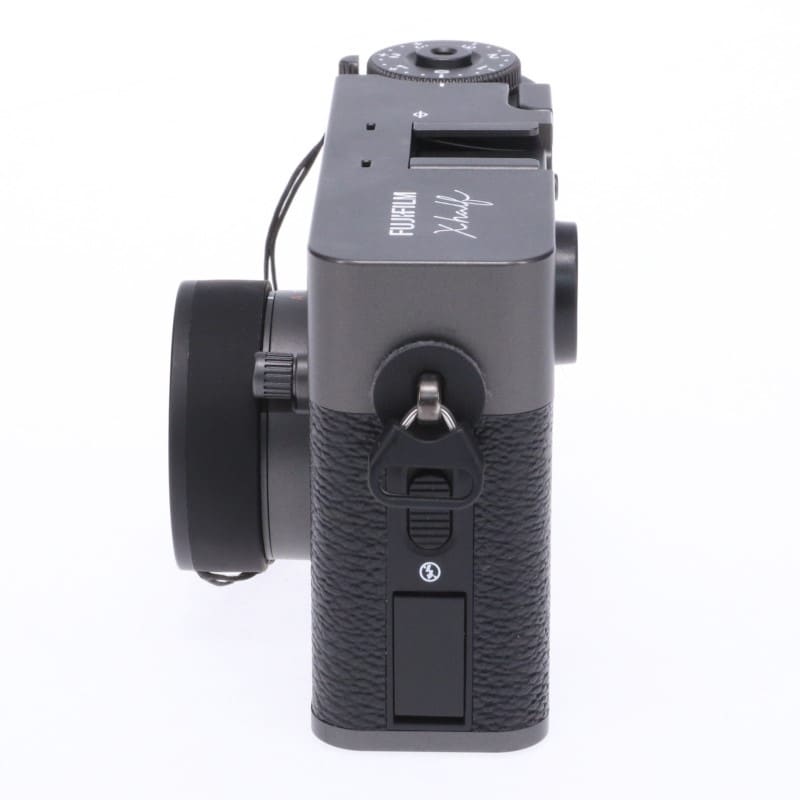 X half (FUJIFILM X-HF1) チャコールシルバー