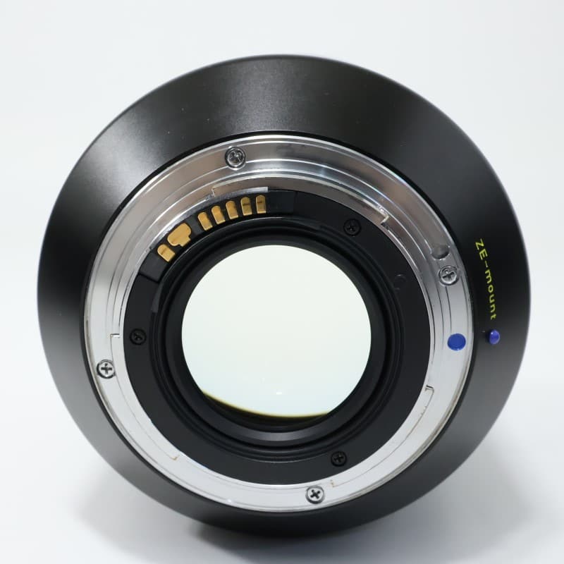 Otus 1.4/85 ZE