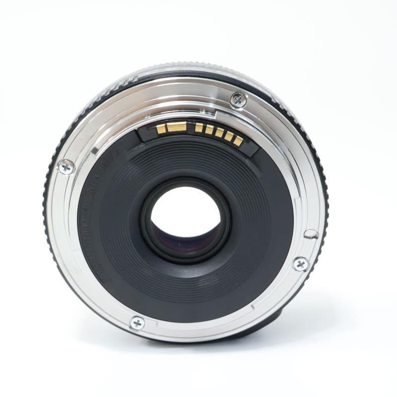 EF 40mm F2.8 STM ブラック